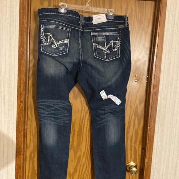 Rhyon Cruel Denim Mid Rise Boyfriend Straight leg jeans size 35/19 Short (BT) - Picture 4 of 7